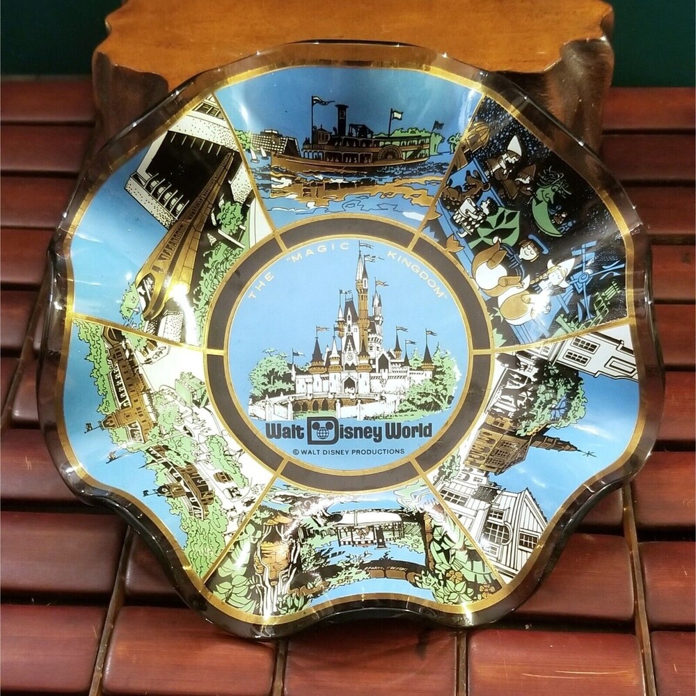 Vintage Walt Disney World The Magic Kingdom Souvenir Ash Tray Candy Dish Bowl
